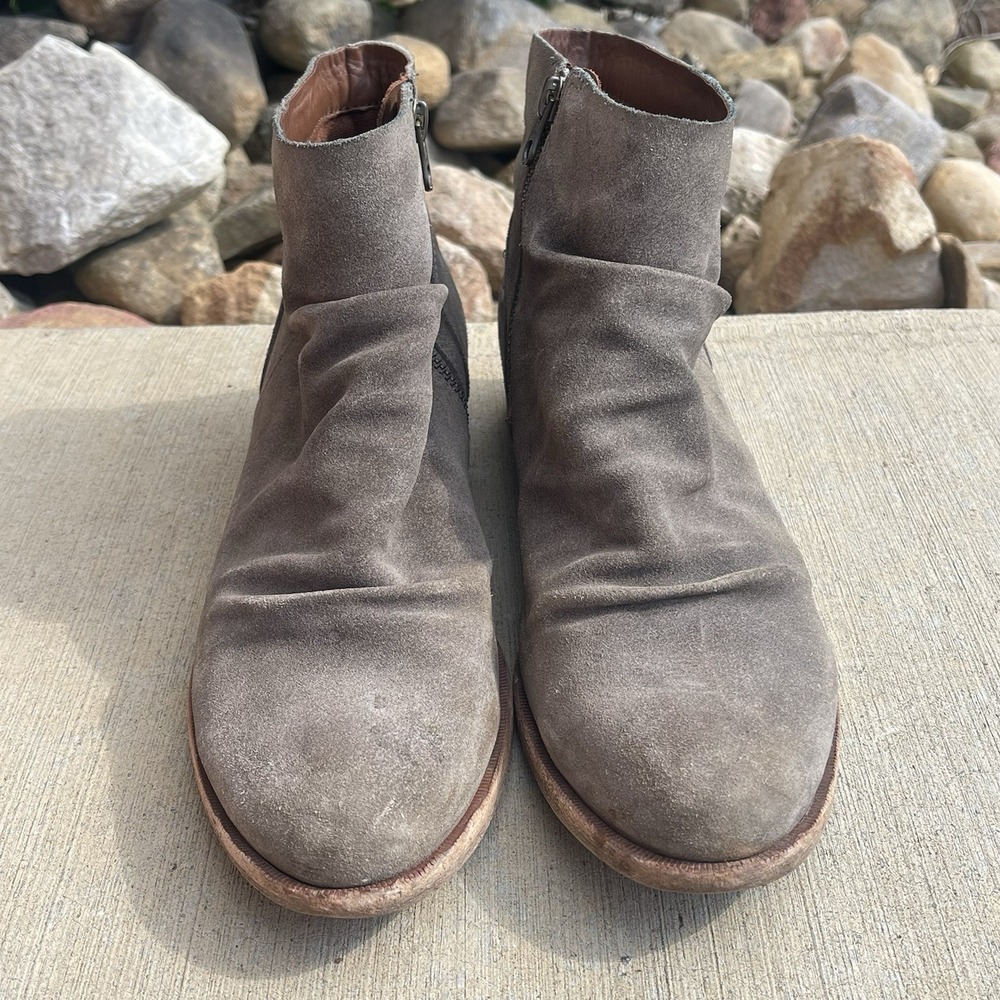 Kork Ease Giba Ankle Boots Sand Gray Brown Suede Slouch Bootie Size 7.5